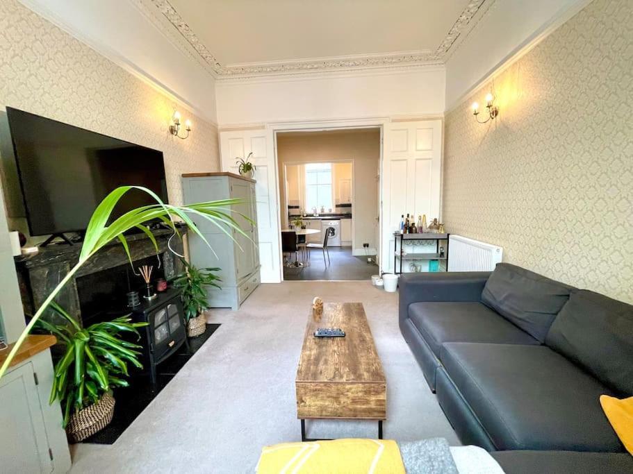 Entire 2 Bedrooms Flat In Victoria, Central London Exterior foto